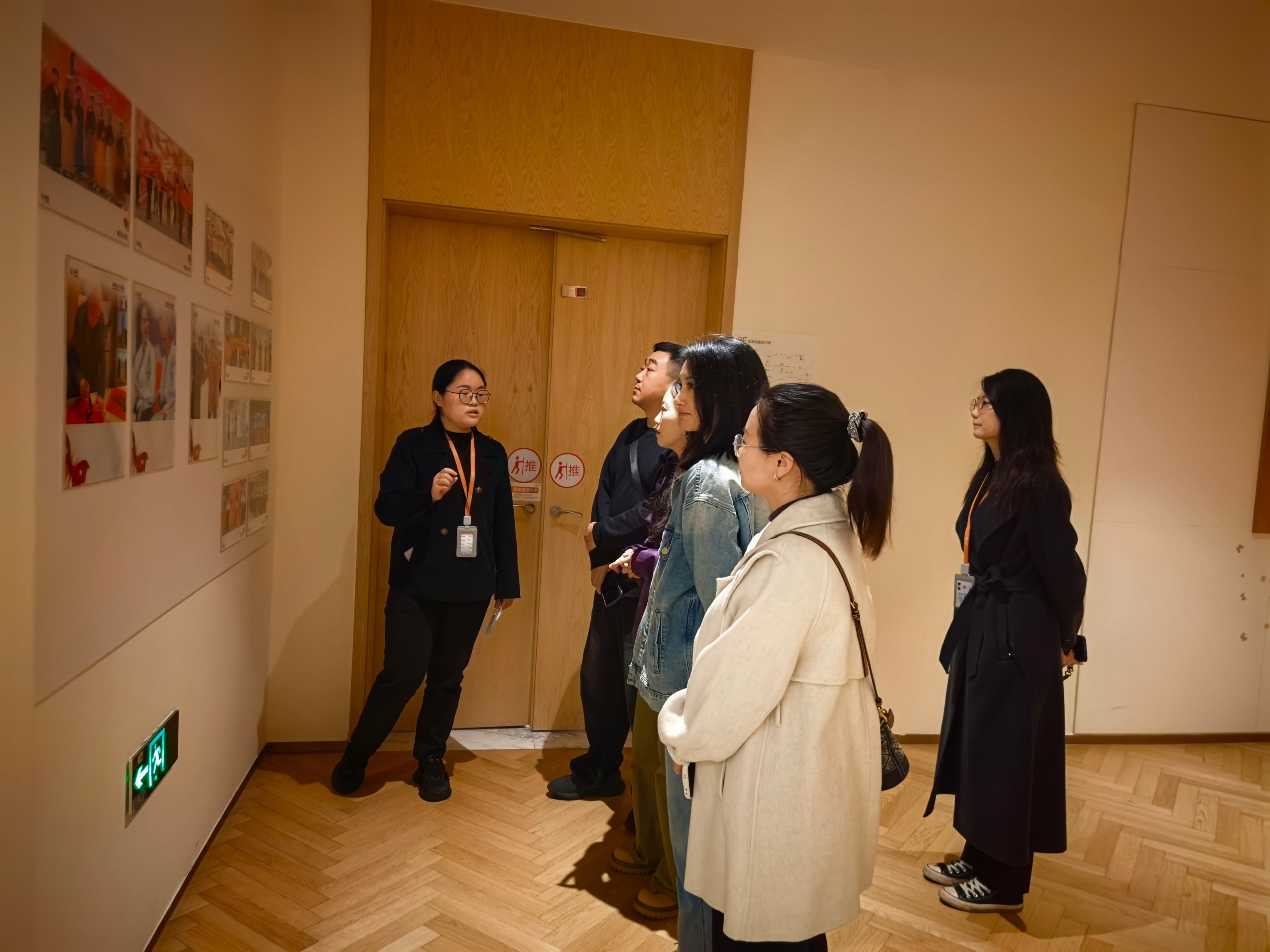 智慧健康与管理学院教师赴泰康之家蜀园洽谈康养人才合作